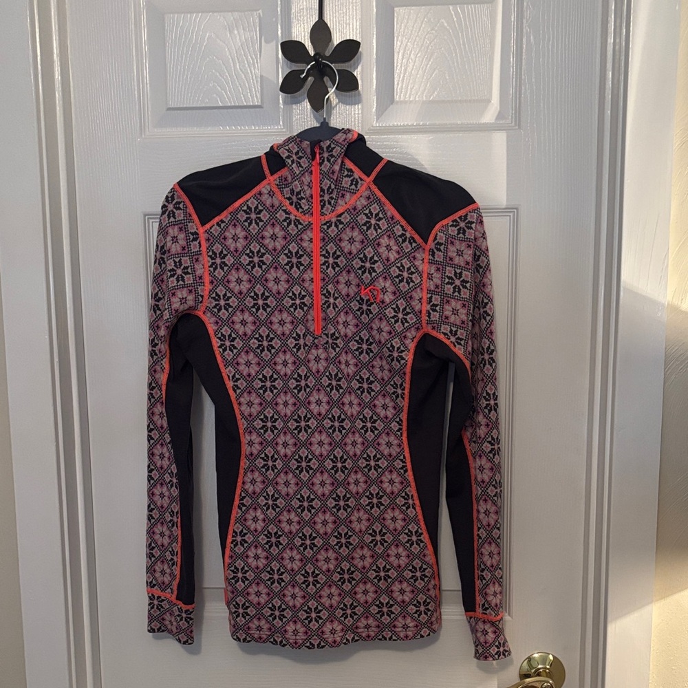 Kari Traa Pink and Black Wool Patterned Half-Zip Hoodie